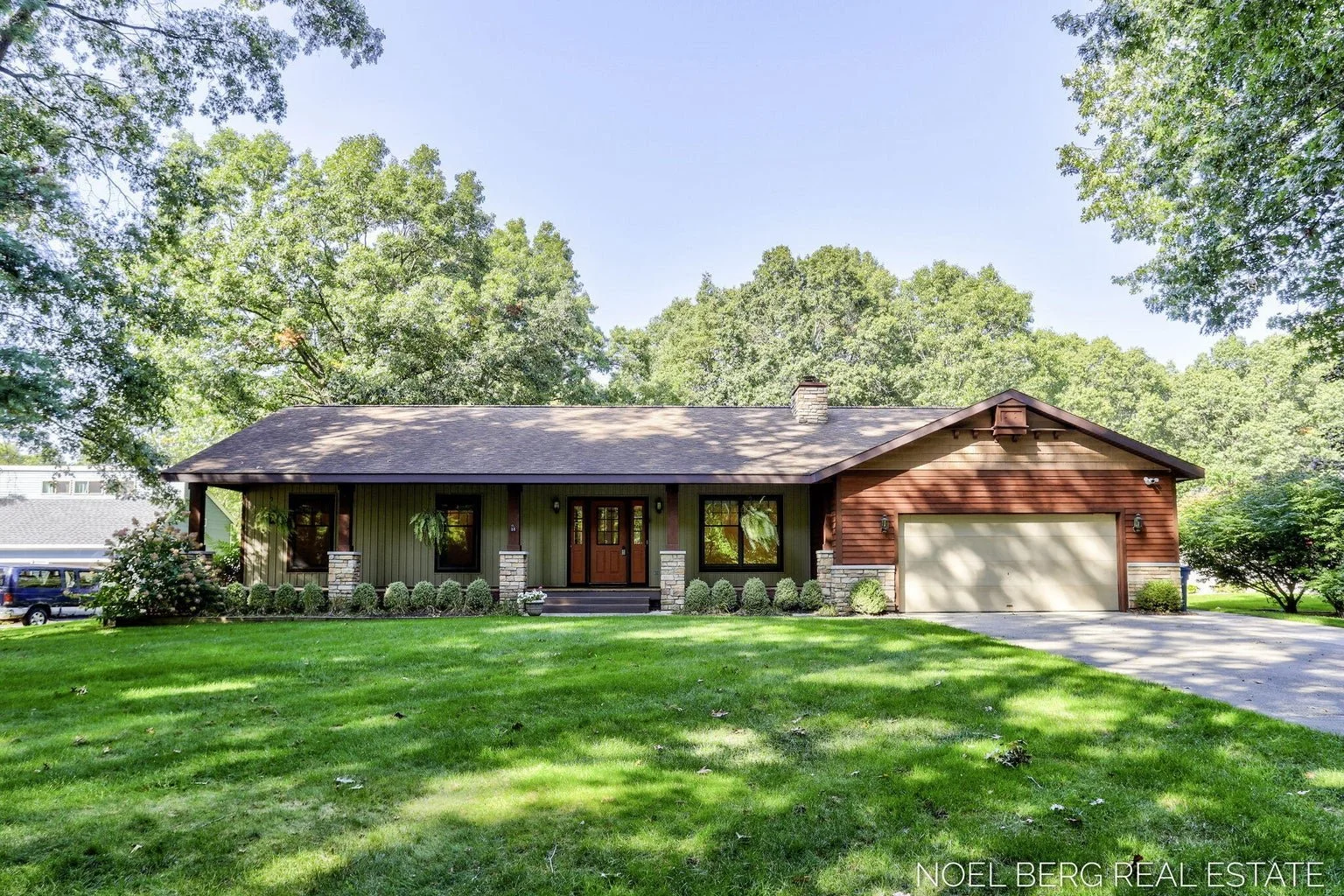 15843 Brucker Street, Grand Haven, MI 49417	 $519,900