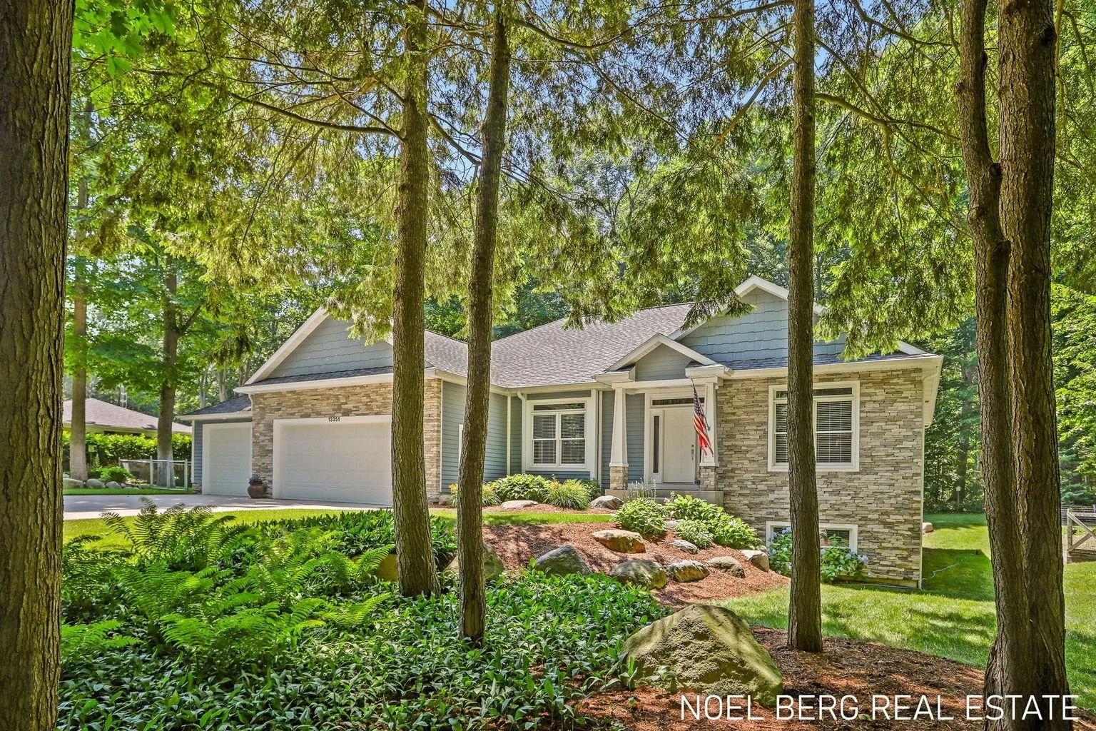 SOLD 13351 Lakeshore Avenue, Grand Haven, MI 49417	 $750,000