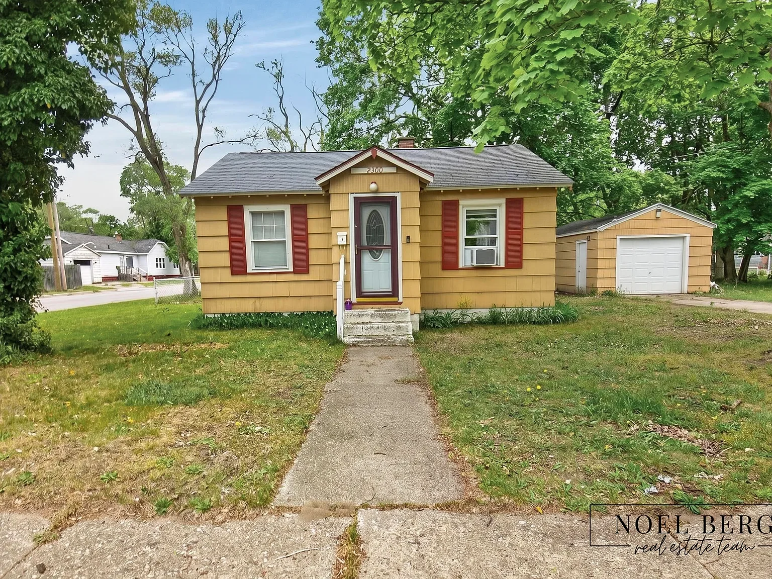 3300 8th St, Muskegon Heights, MI 49444 $99,900