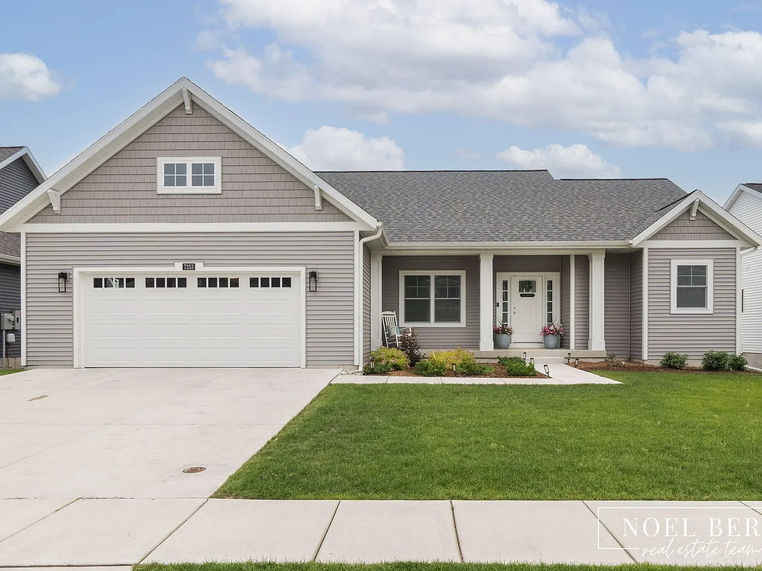 7253 Atwater Dr, Spring Lake, MI 49456 $549,900