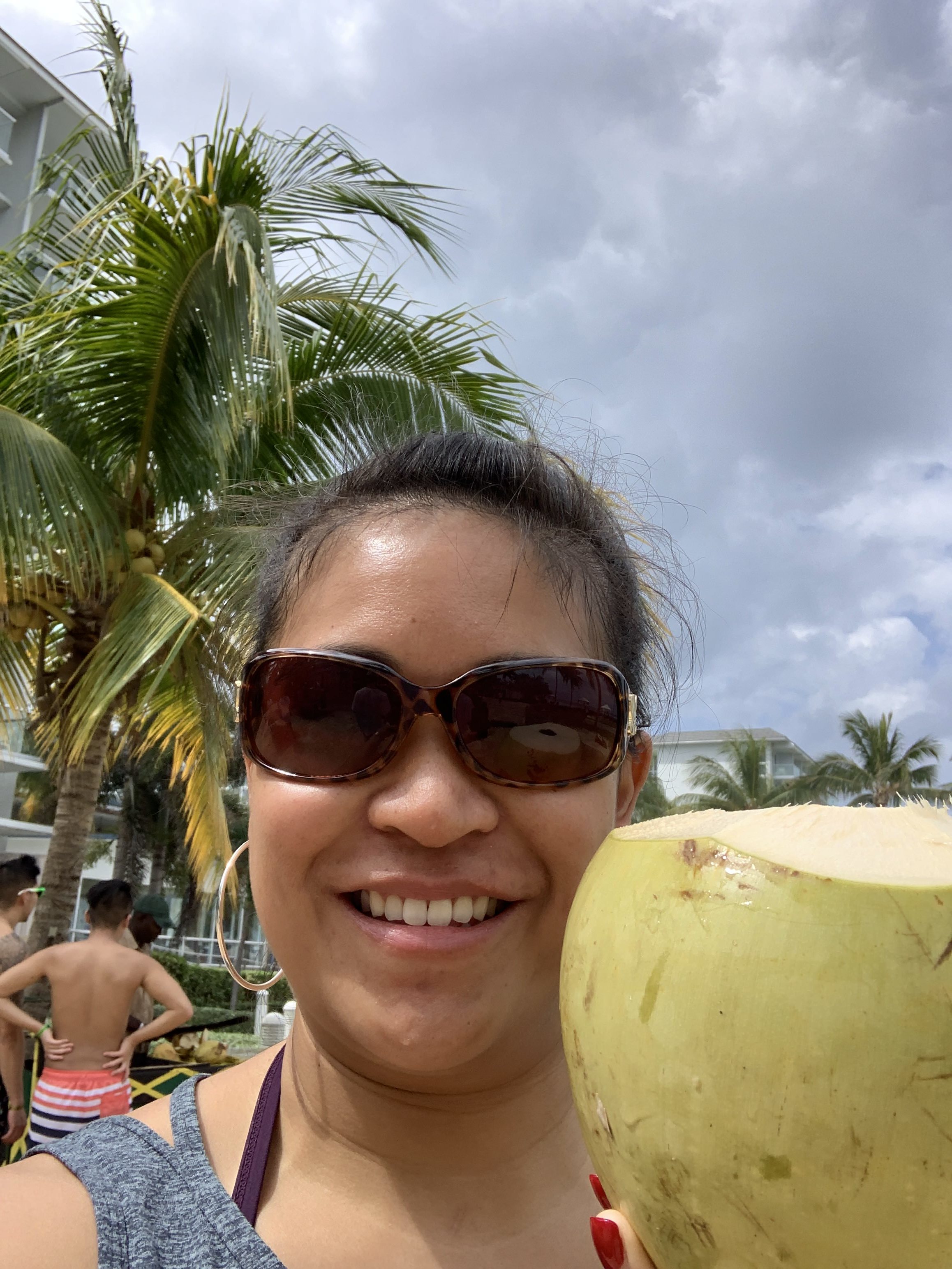 Right behind me they set up a little coconut stand with fresh coconut juice. No straws! (Save the turtles!)