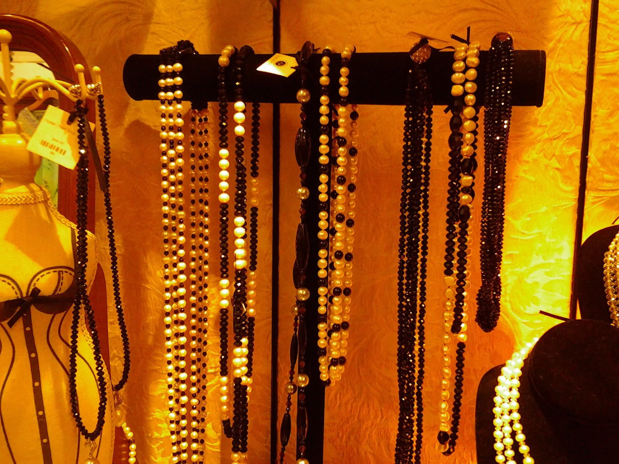 PearlJewelry.JPG
