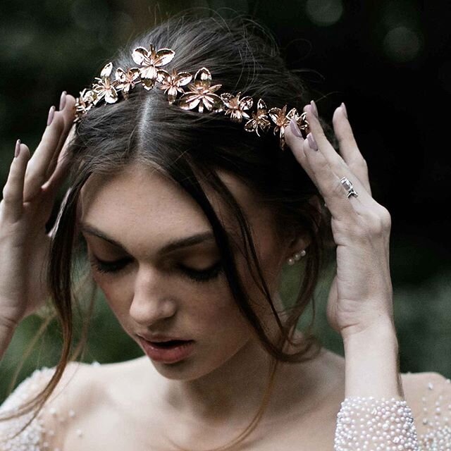 Covid-19 has impacted my supply chain so my metal crown designs are temporarily unavailable 💔 Captured on beautiful Rachel by @megankellyweddings 💫 Tap image for credits x .
.
.
.
.
.
.

#theknot #thatsdarling #stylemepretty #smpweddings #shesaidye