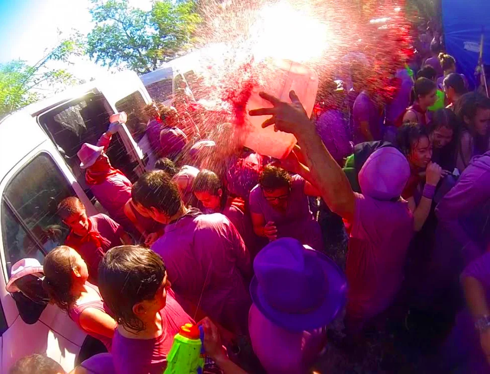 BATALLA DE VINO - SAN VINO WINE FIGHT