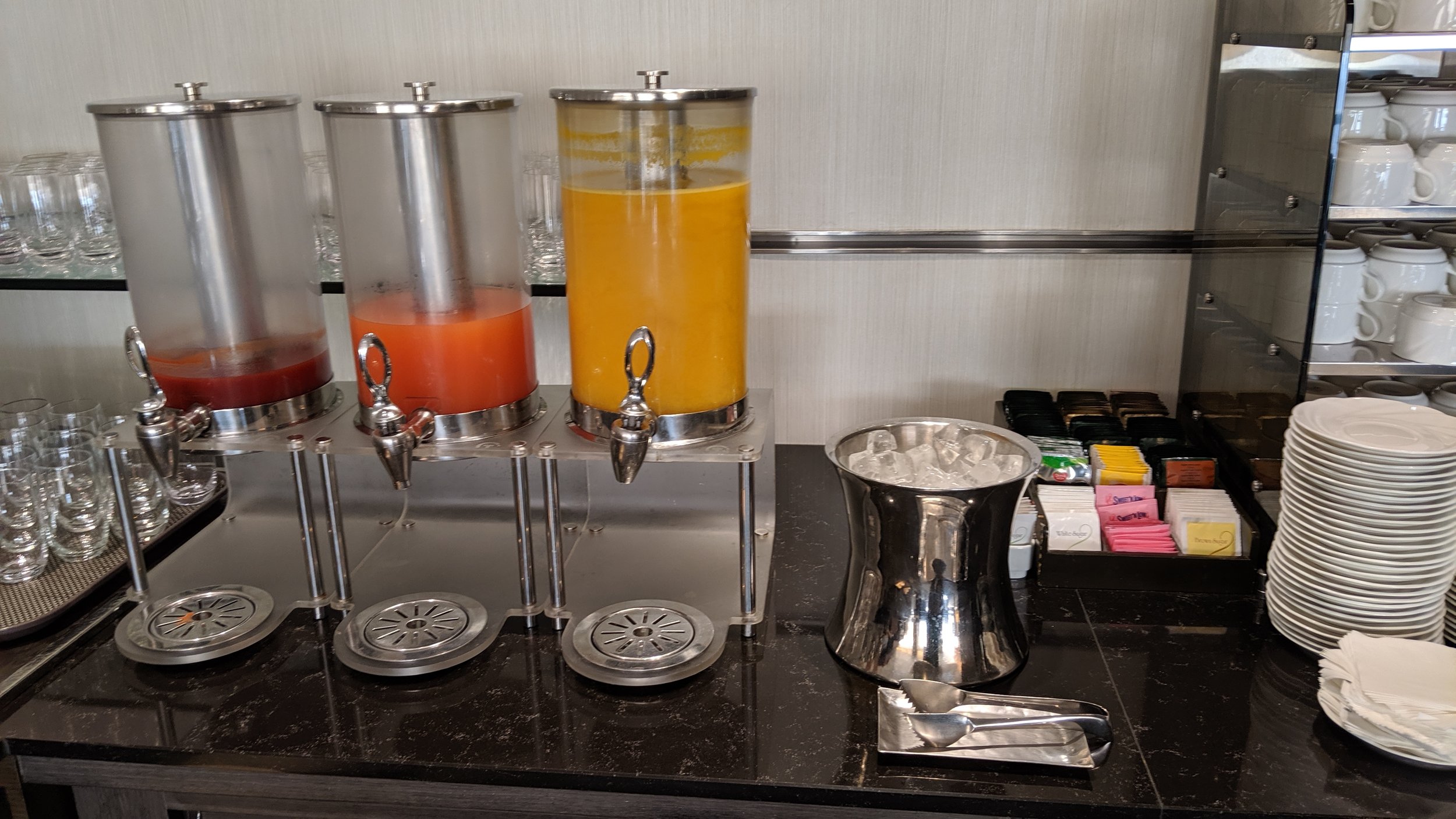 Lounge Breakfast