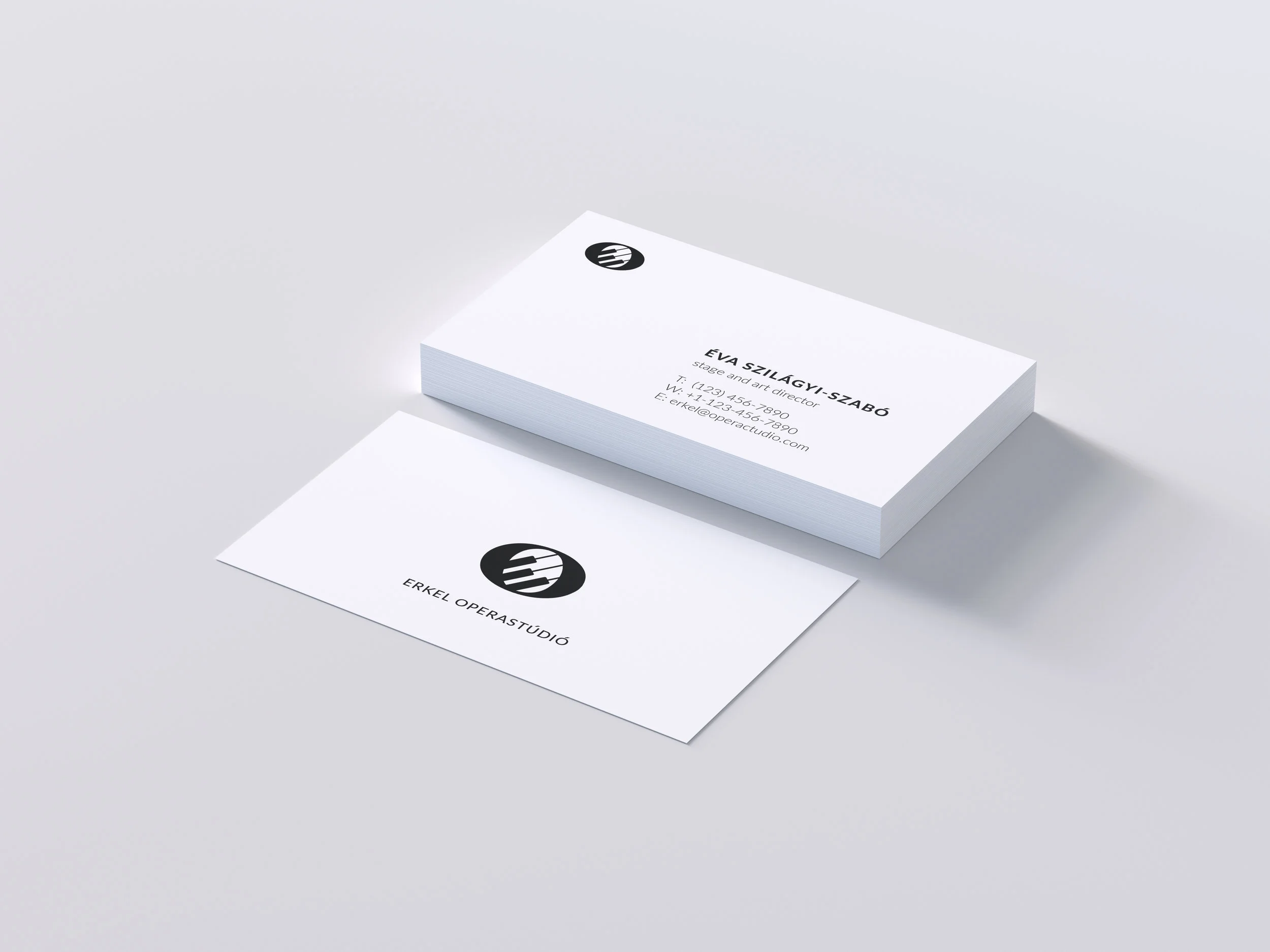 EO_busnesscard_mockup.jpg