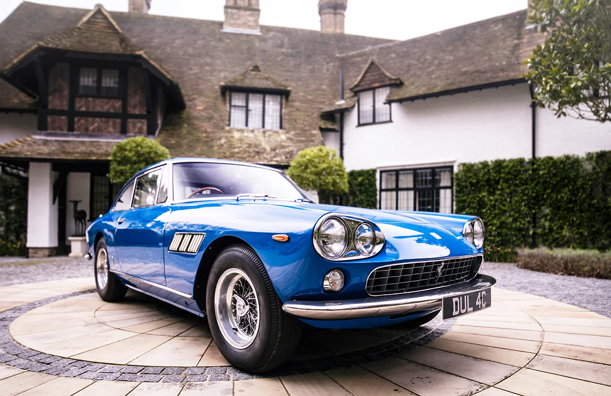 ferrari330gt10.jpg
