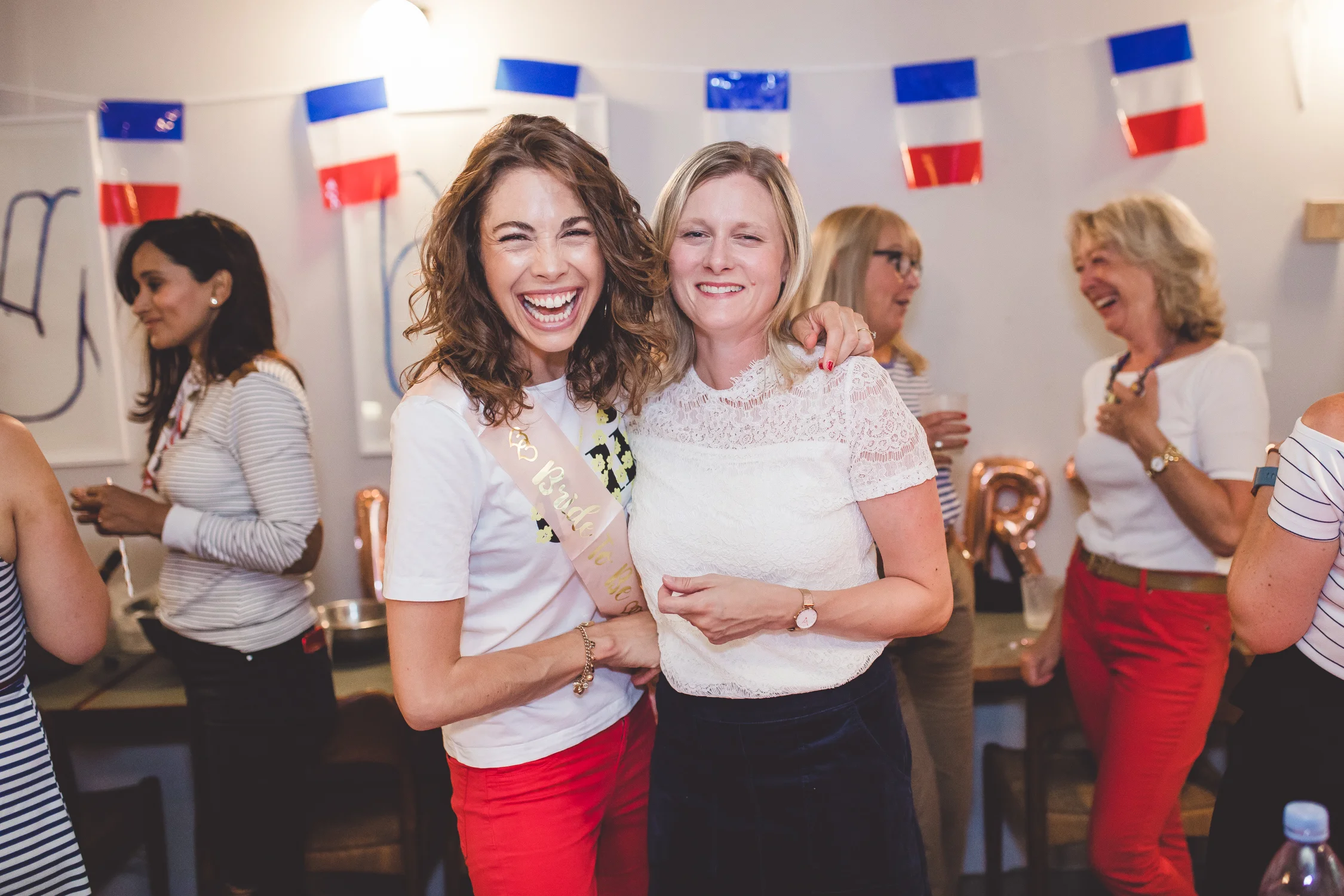 Best Friends in Hen Party