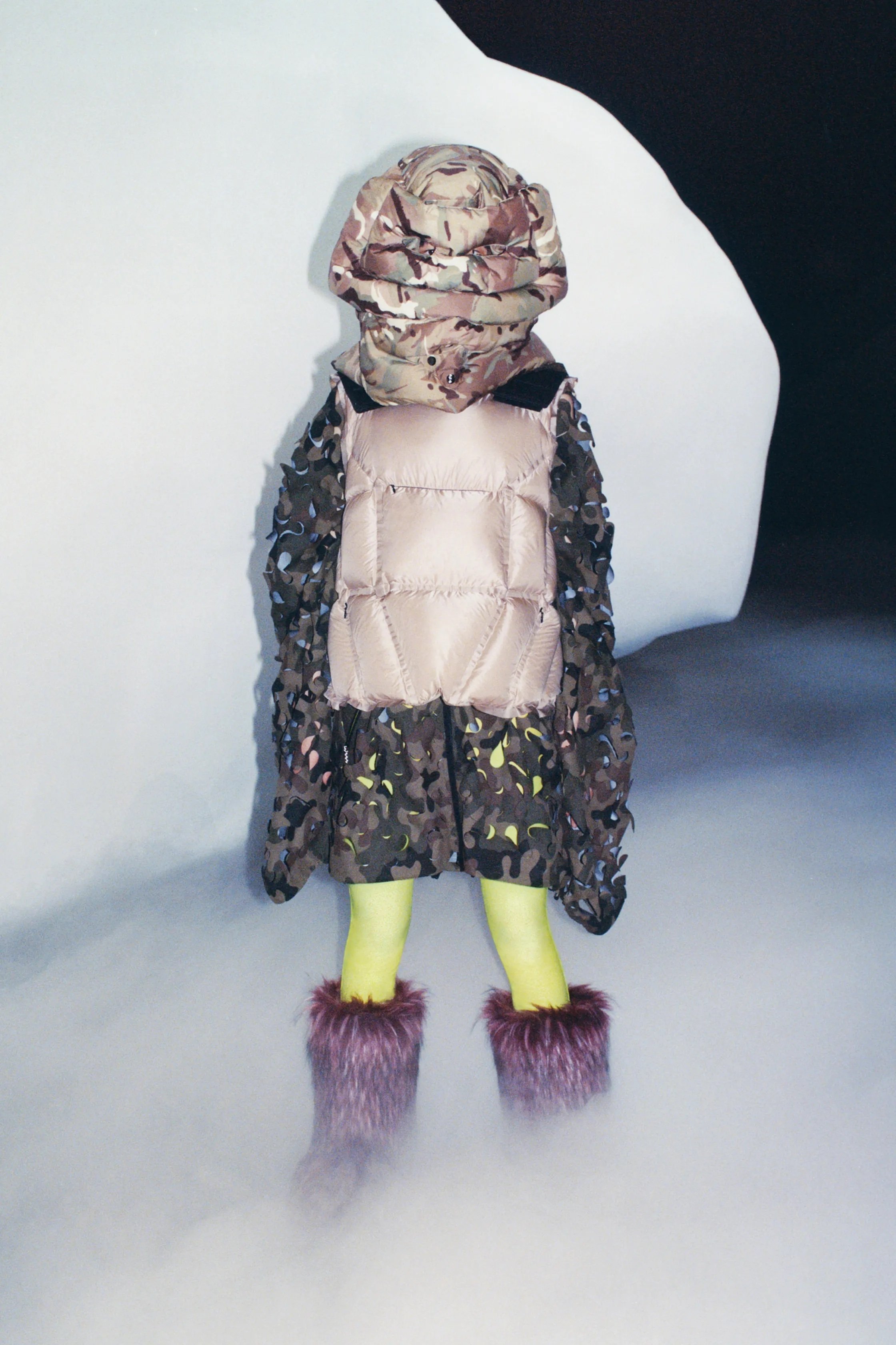 00008-Moncler-Dingyun-Zhang-RTW-Spring-22-Milan-credit-brand copy.jpeg