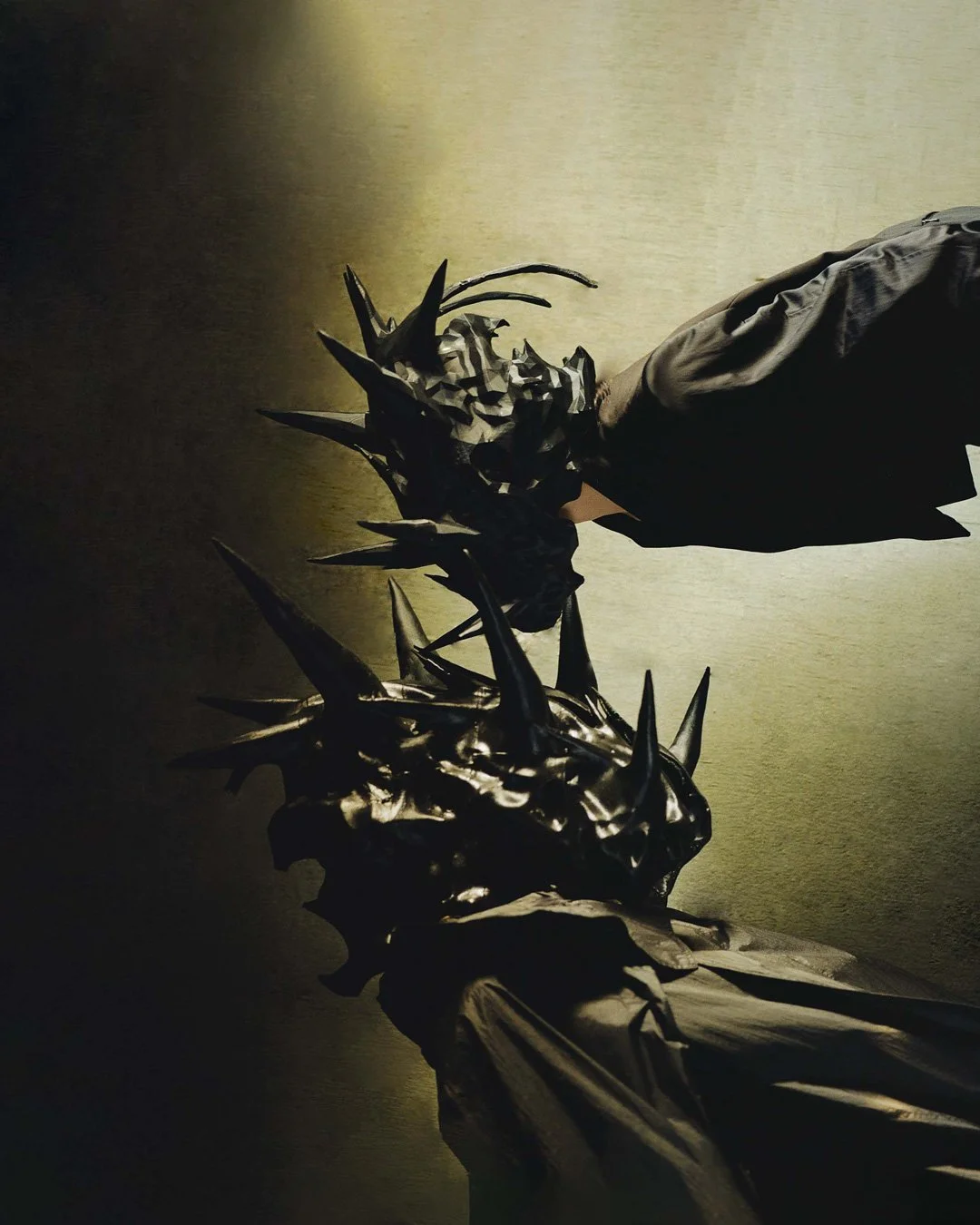 "Whispers of the Unruly Mind" - An Introspective Editorial by Martin Berteloodt &amp; Anouk Brouwer