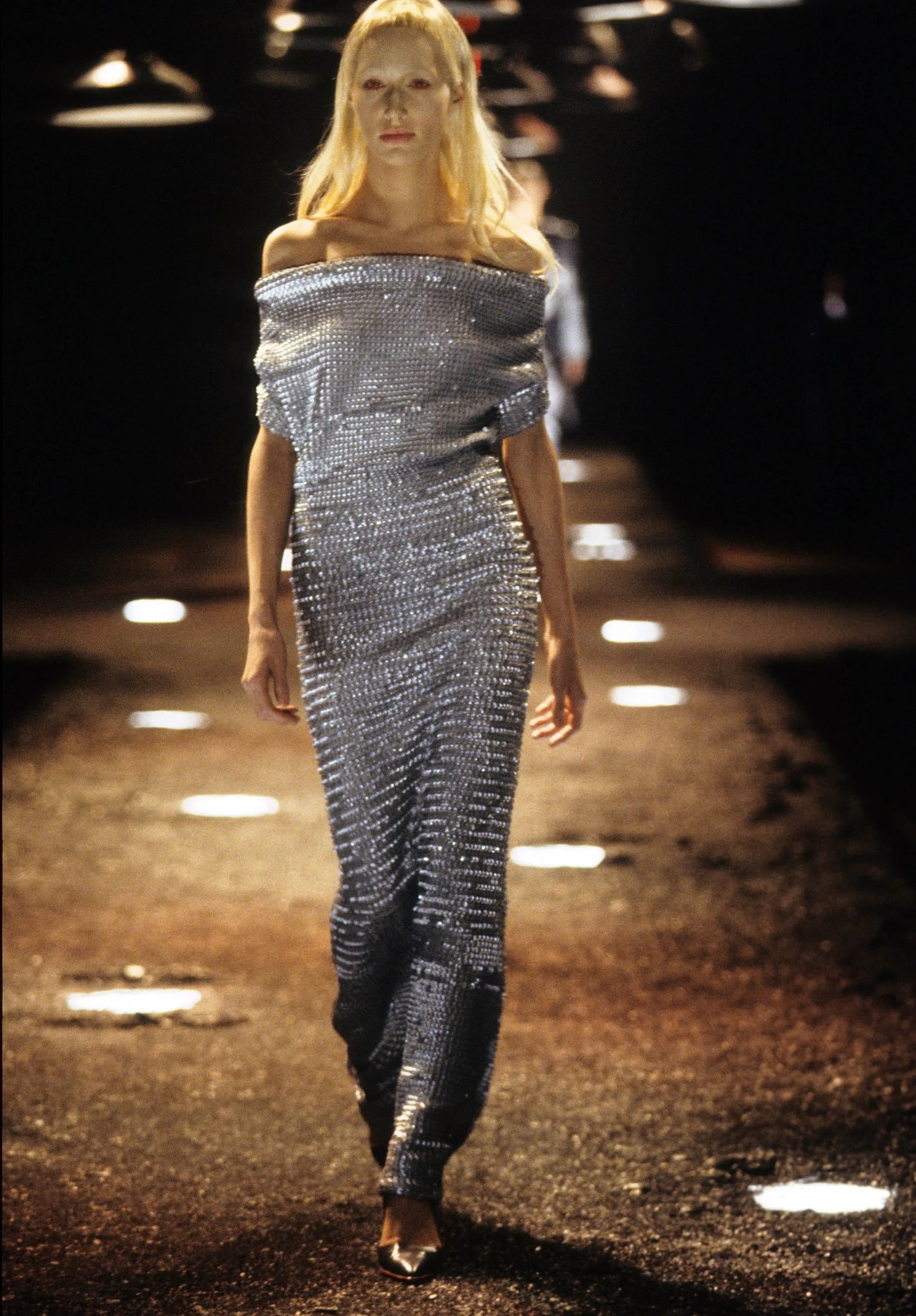 ALEXANDER MCQUEEN - DARKNESS AND DREAMS: Analysing Joan of Arc FW98 — GATA