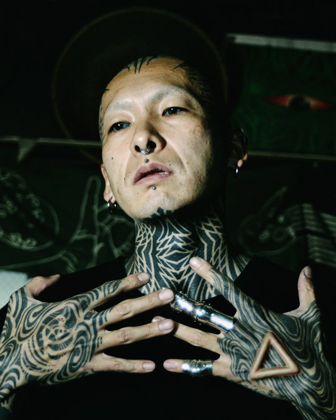 TOKYO'S MOST EXTREME DENTISTRY AND BODY MODIFICATION: FANGOPHILIA