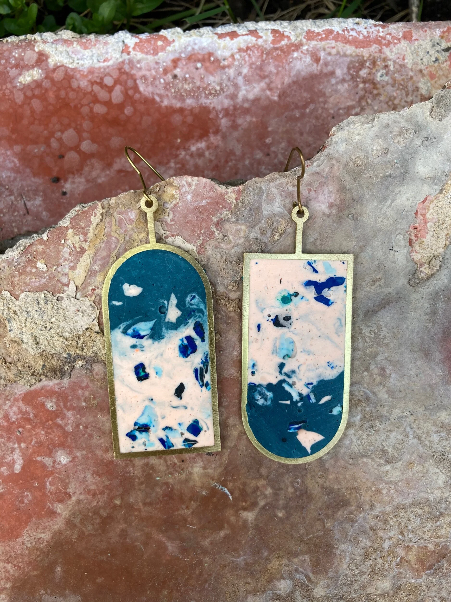 F084CF42-DE30-438F-9DF1-E796FA3CB3E5