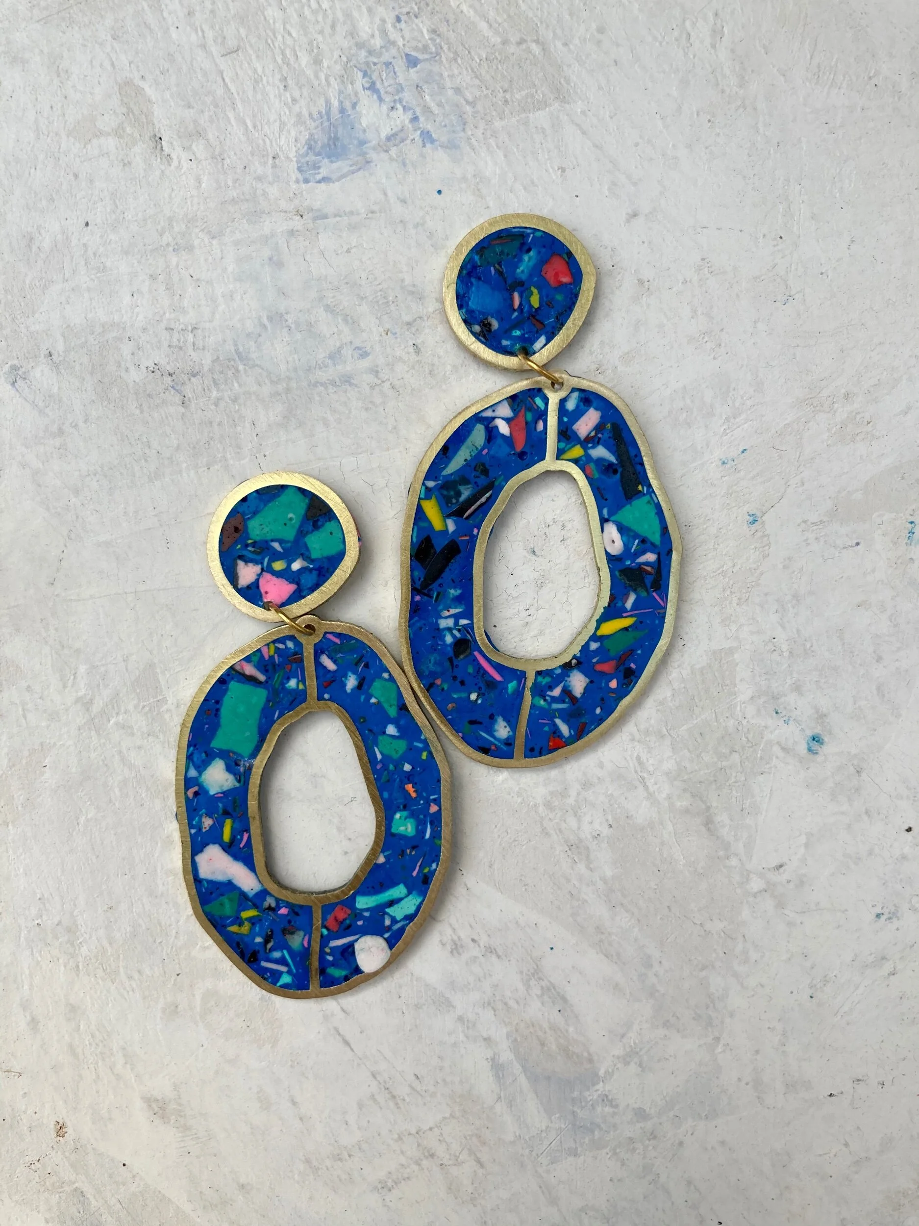 5CC3E576-C31D-48B1-9A3F-04B2AEE545C5