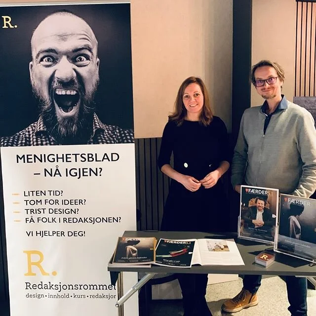 F&oslash;ler du deg som mannen p&aring; roll-upen v&aring;r n&aring;r deadline for menighetsbladet ditt n&aelig;rmer seg? 😅 Ta kontakt, vi elsker menighetsblad! Takk til alle som bes&oslash;kte standen v&aring;r i dag da Tunsberg bisped&oslash;mme i