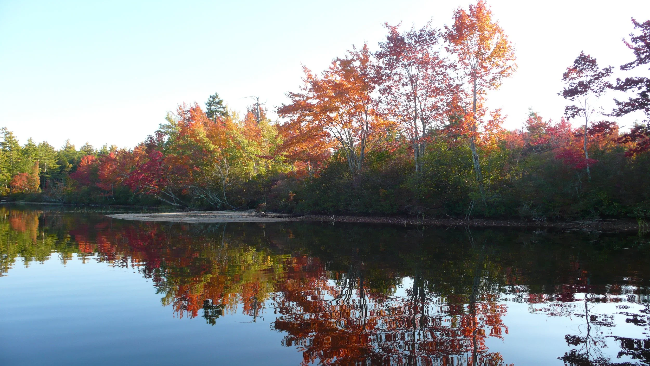 lake.autumn.amoot?.JPG