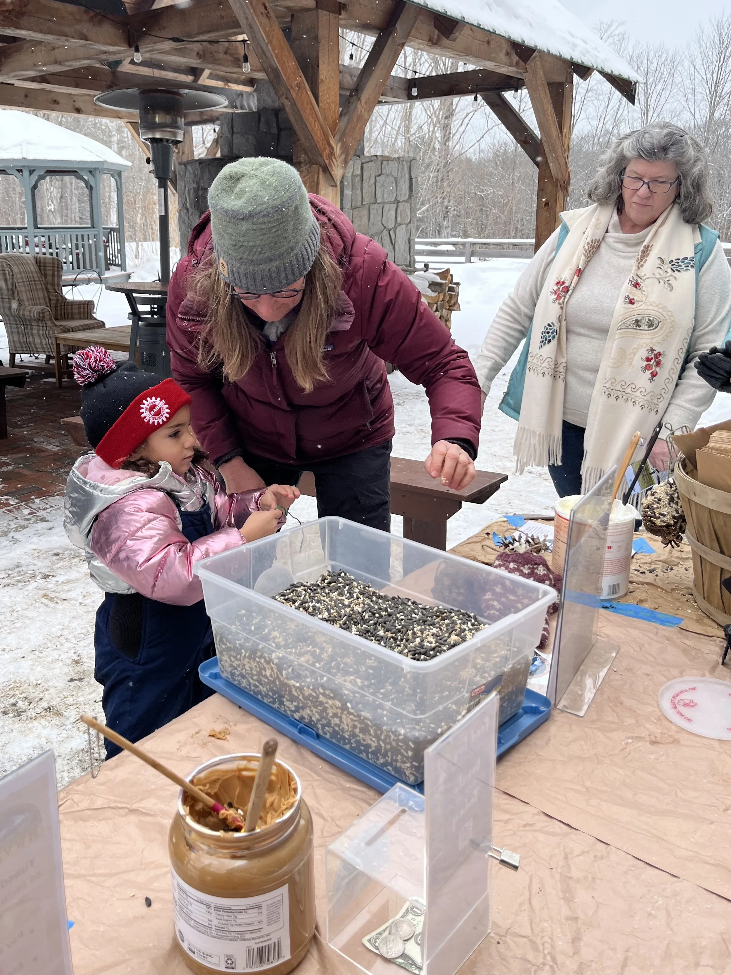 Feed the birds and feed the community with MWVEG