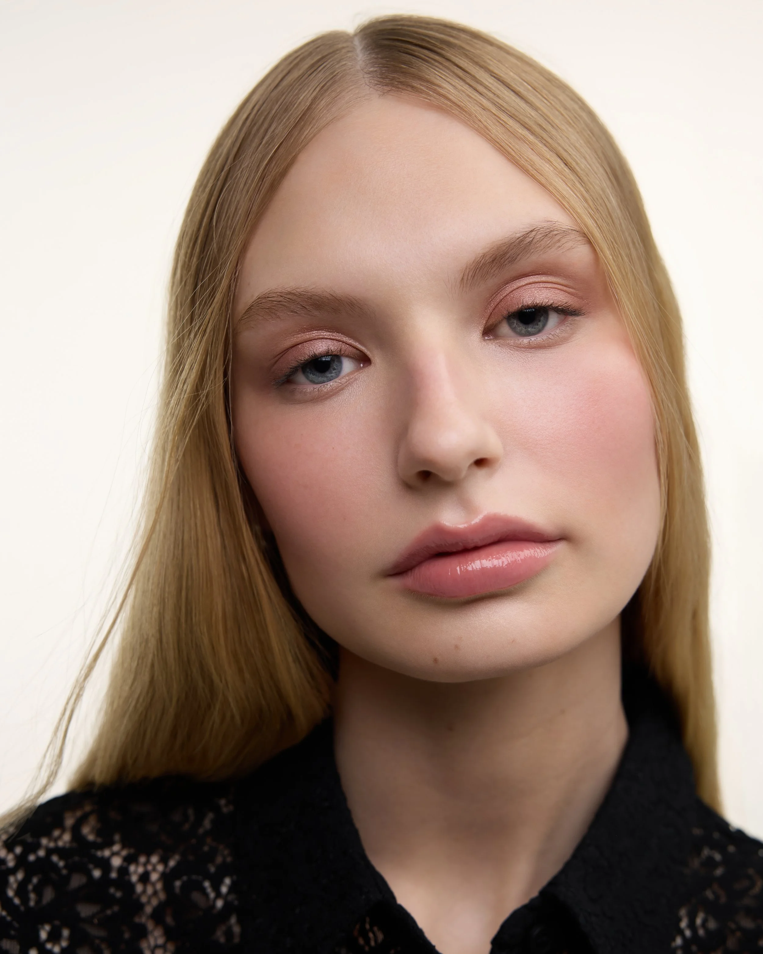 Le Fondant - Model Light Skin - Figue.jpg