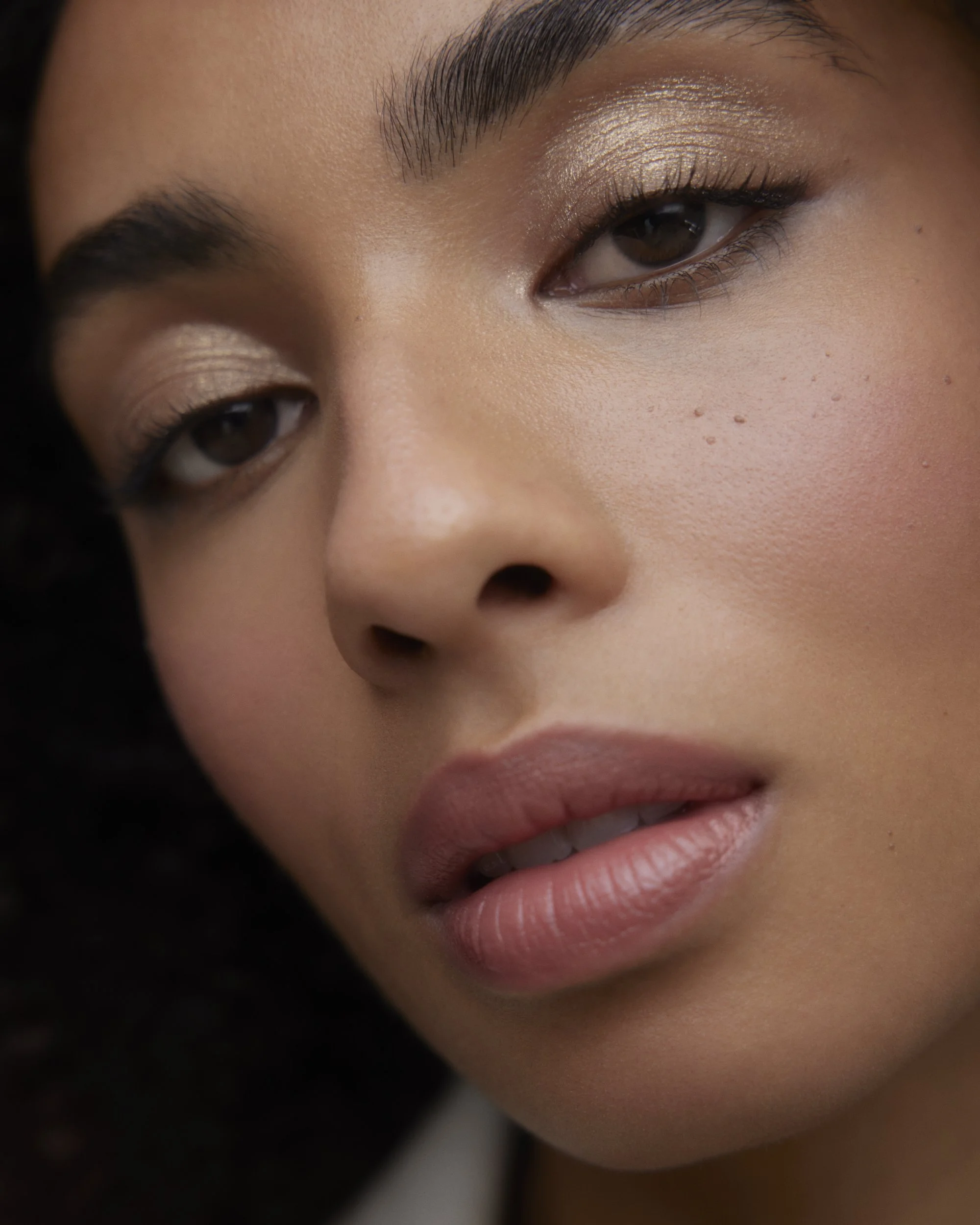 LOOK_4_MANON_EYES_La Lumière_Rayon_2405_.jpg