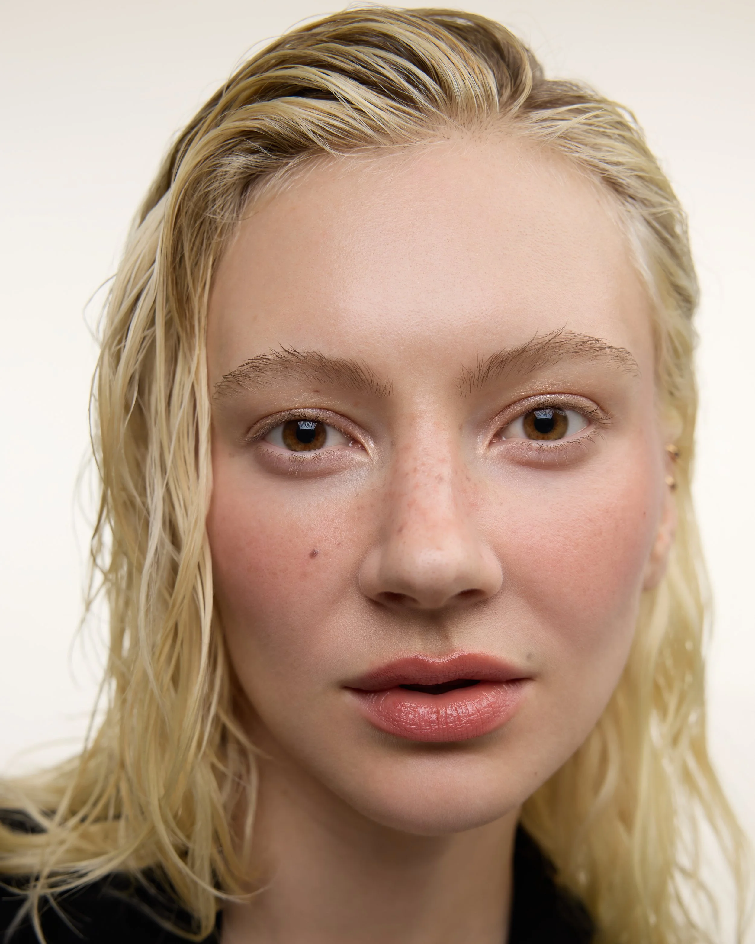 * Le Baume - Model Light Skin - Pêche.jpg
