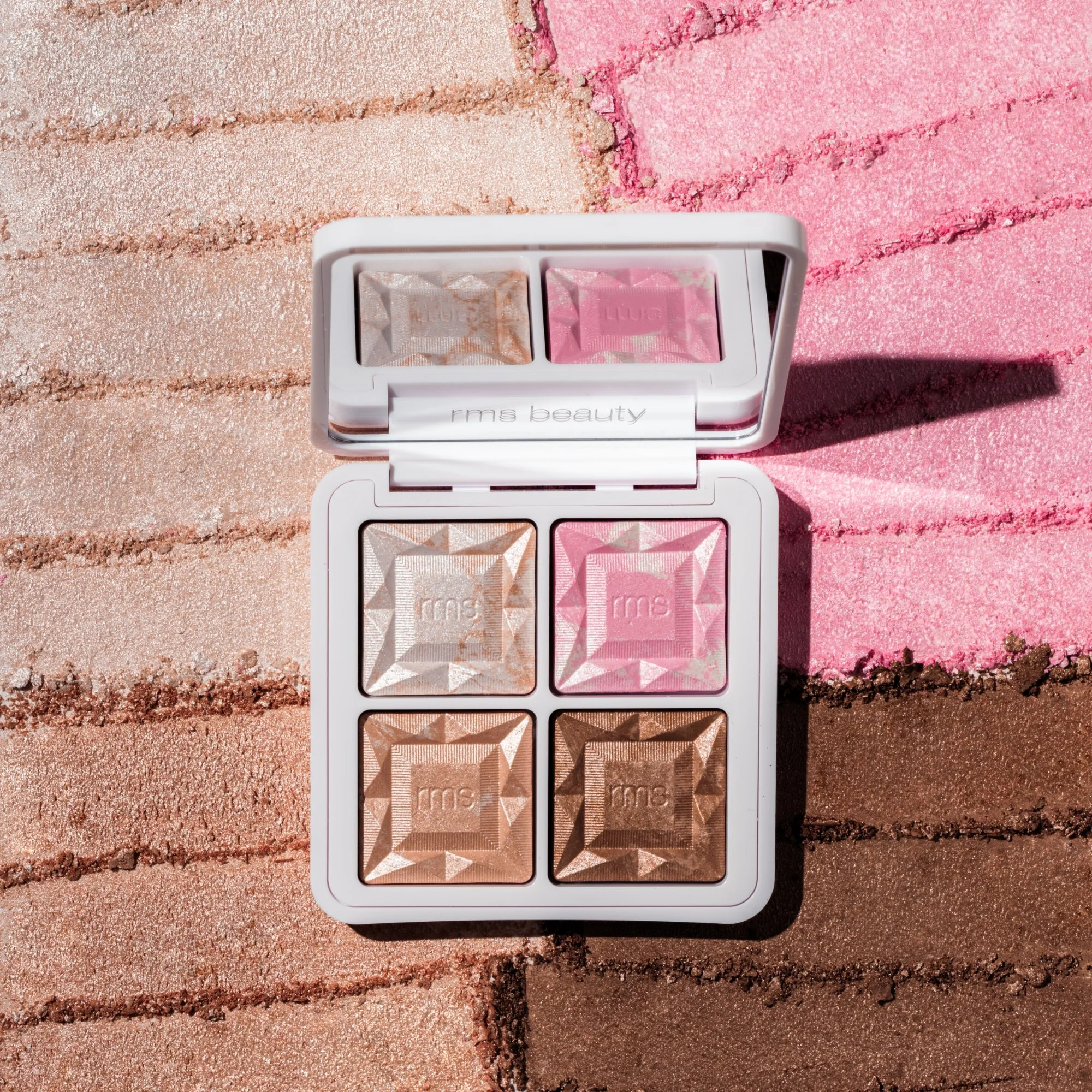 810170741876-DGP-Daily-Glow-Palette-Lifestyle-2.jpg