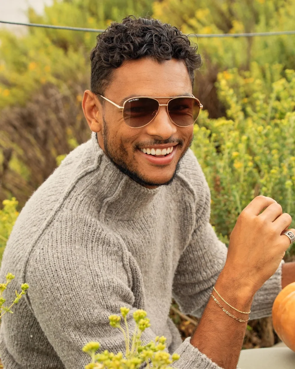 Blue Planet Eco-Eyewear Jesse Gold Polarized Sunglasses  display picture 1