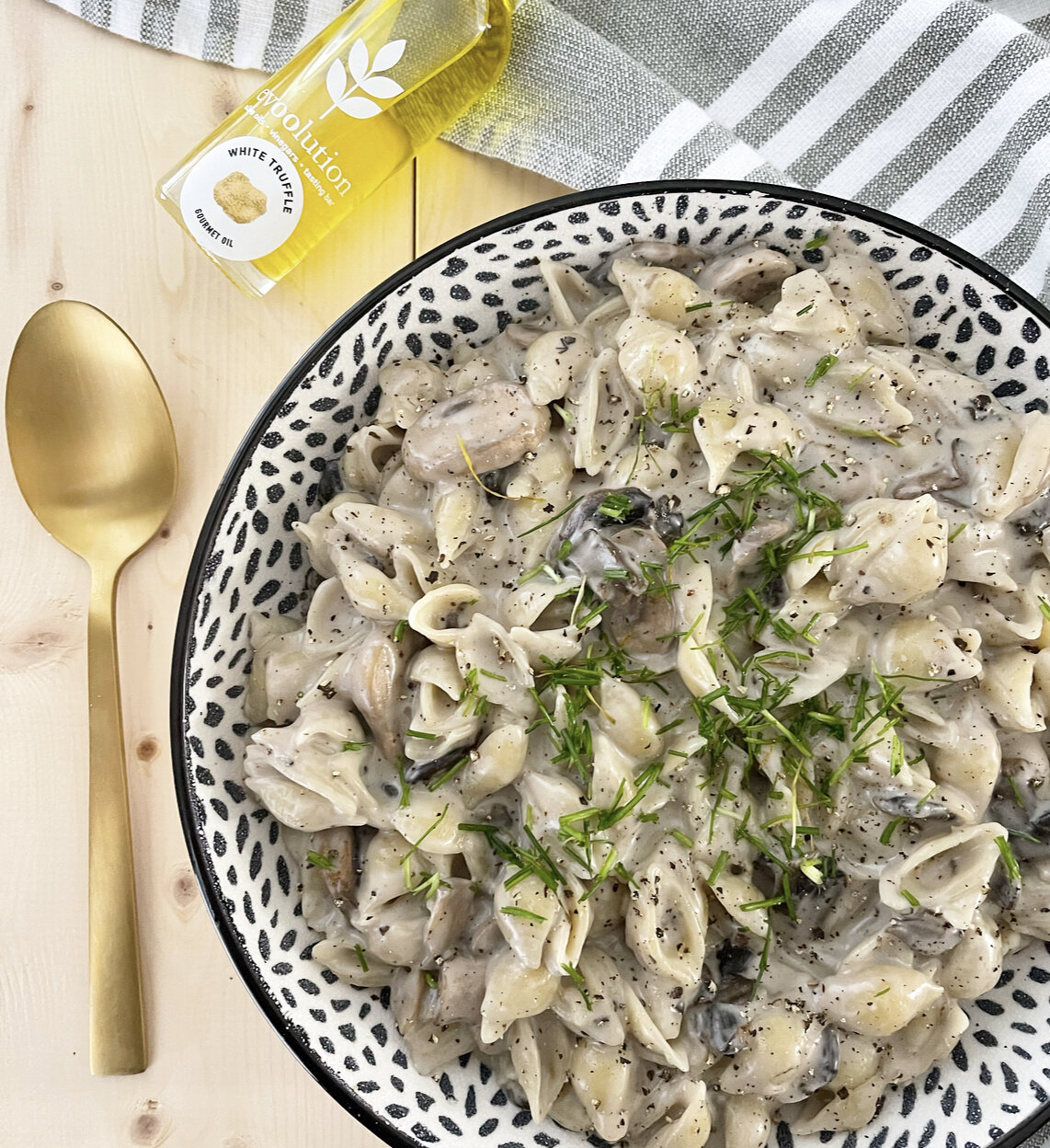 White Truffle Mushroom Mac n' Cheese