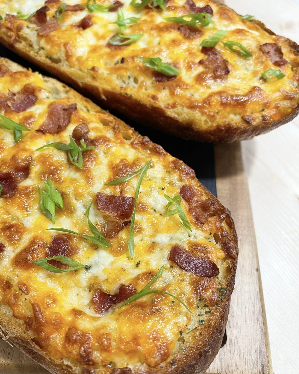 Fully Loaded Garlic Bread