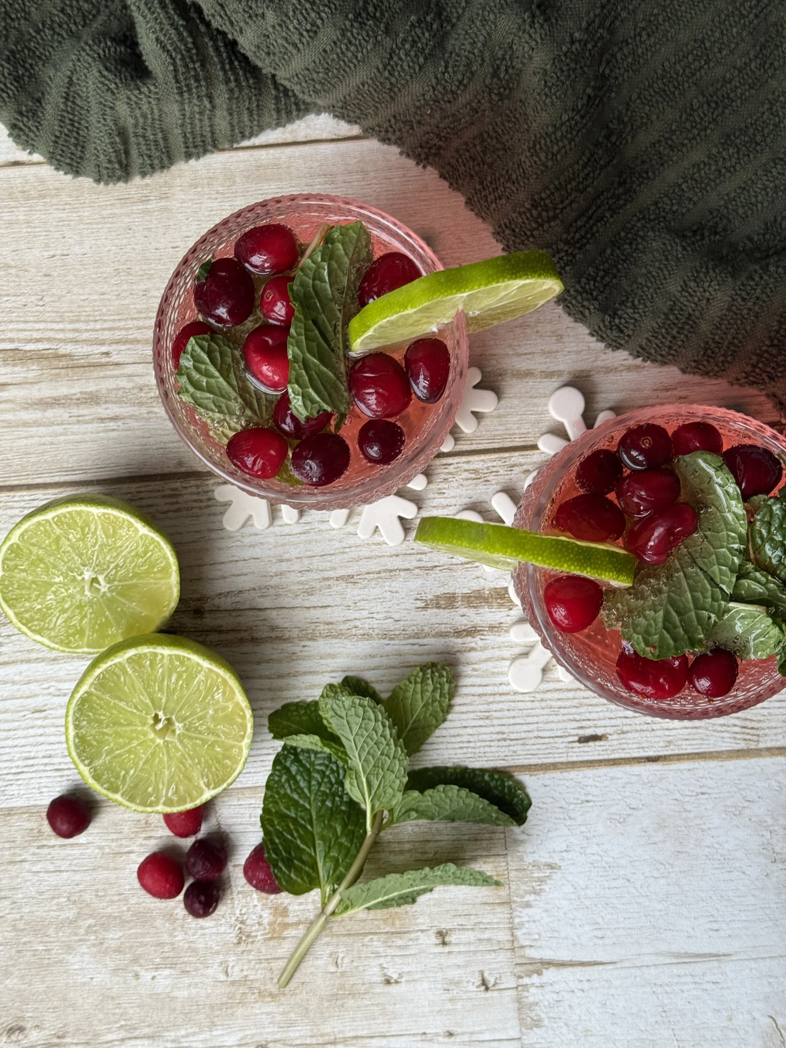 Cranberry Lime Prosecco Mojito