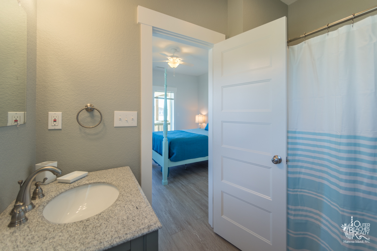The-Knotty-Whale-Outer-Beaches-Realty-Rodanthe-12.jpg