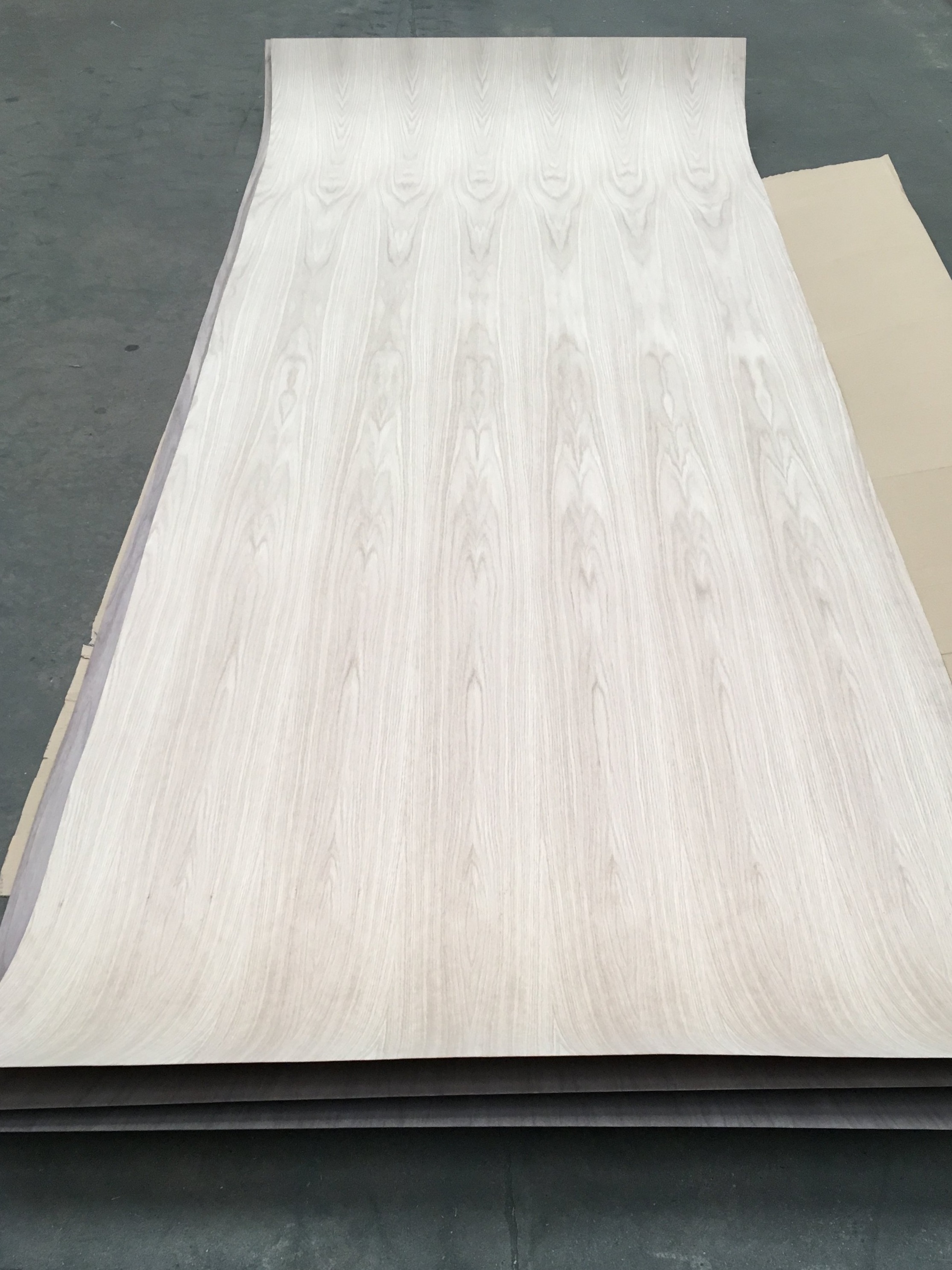 Crown Cut Oak Decoflex.jpg