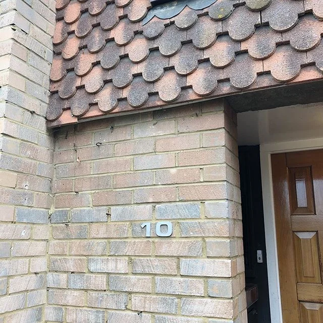 JTA spent today out in Croydon surveying a 1970s Wates townhouse - complete with many of the original features!
.
.
.
#jta #arch #architecture #designlovers #modern #1970s #modernhouse #residential #survey #architecturaldesign #typeface #detail #tili