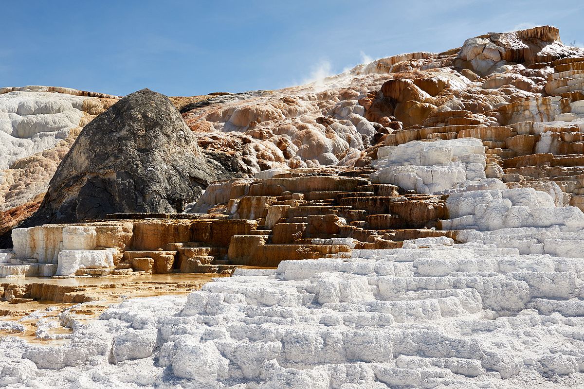 Mammoth_Terraces.jpg