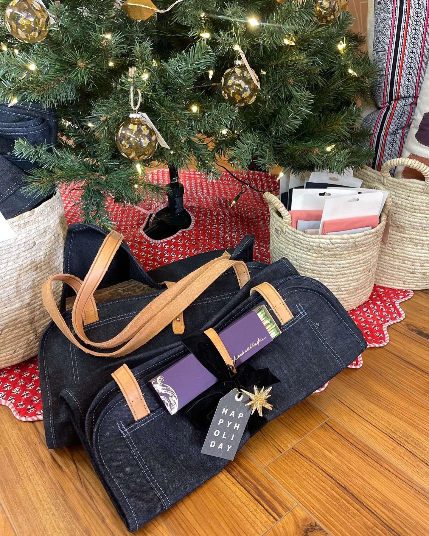 Feeling the cold snap? Kick off wood burning season in style with our log bags! 

Our Denim &amp; Leather Log Bag is available in a cozy pre-made gift set perfect for the winter season ✨🪵