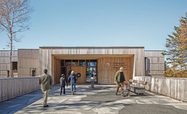 New England Project of the Year: Team Delivers a Remote, Off-Grid Contact Station
