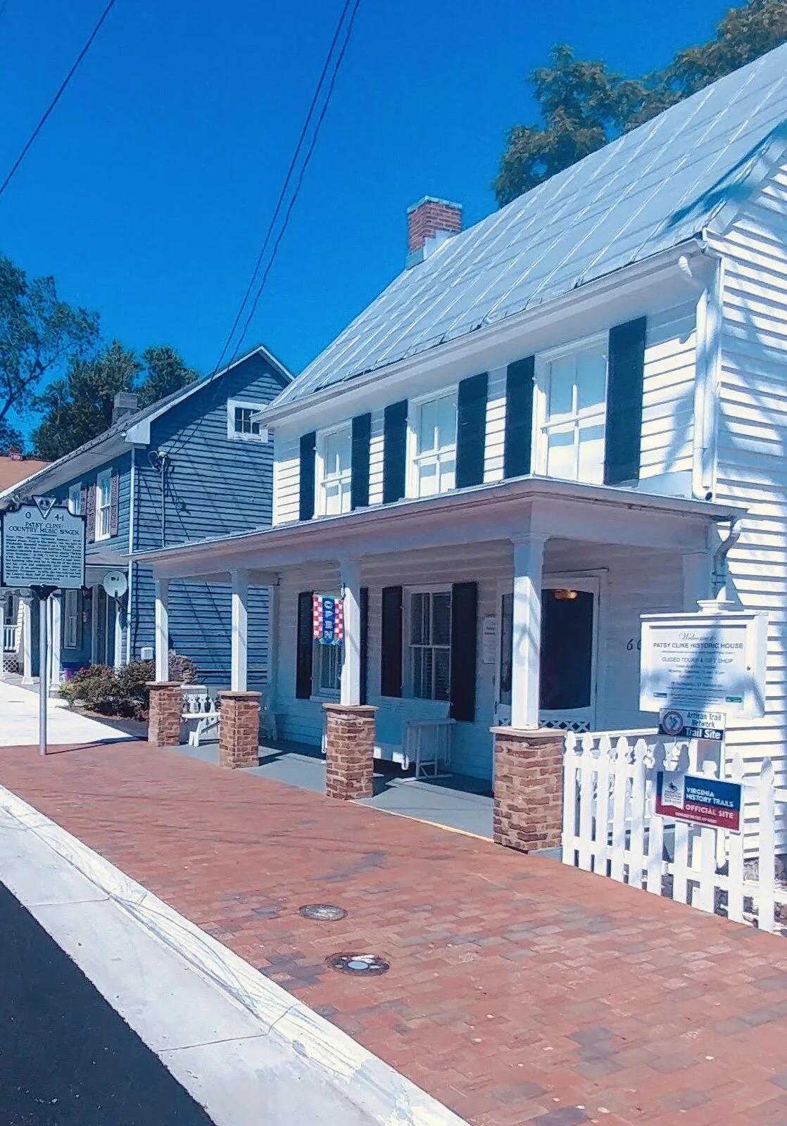 Sarah's Pilgrimage to Patsy Cline's House