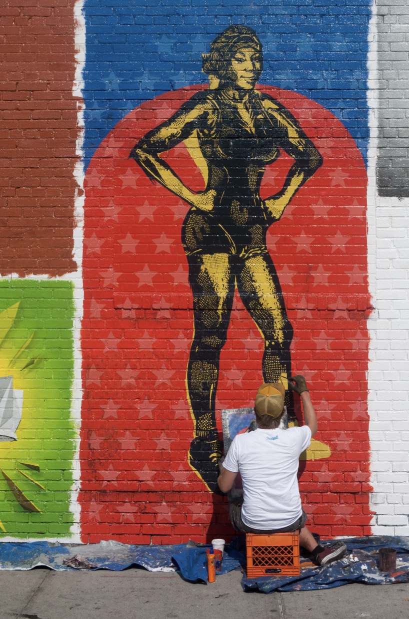 Gatorade commissioned artists from around the world to create 21 pieces of art that celebrate each of Serena's major wins. Titled, "Serena 21," the pieces were hand painted on a 13' x 90' outdoor wall