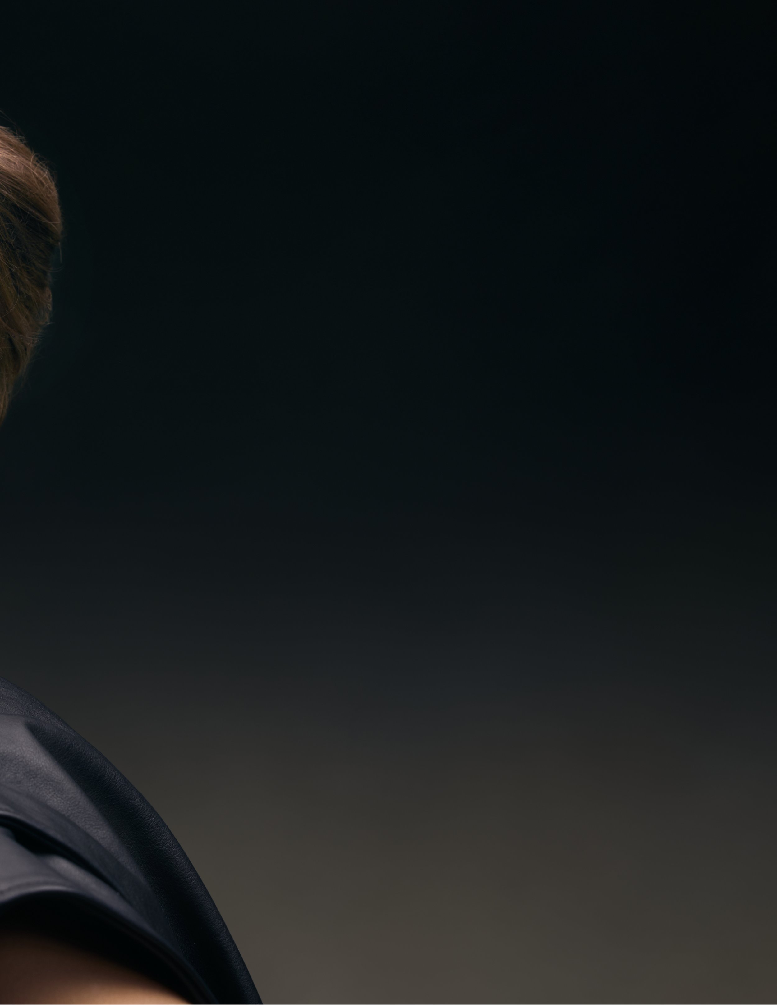 Oribe dry Texturizing Campaign7.jpg