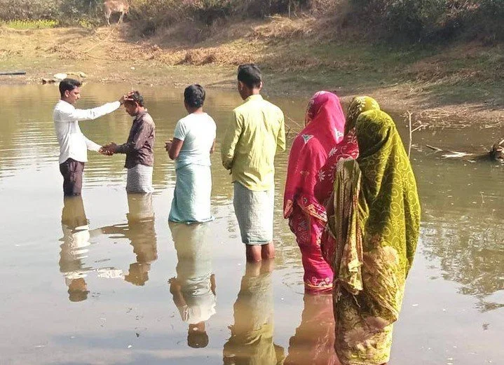 One MRN partner who lives in the Bengal region shared this picture with us and said "God is using ordinary local leaders to bring extraordinary transformation. As people engage God&rsquo;s Word and obey, lives are changed and believers are takin