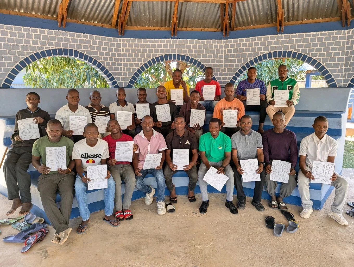 Your support to MRN is multiplying healthy leaders in Mozambique! Alan Howell, our Director of Church Relations, equipped two groups of local ministry and business leaders through training workshops. Thank you for your partnership!
