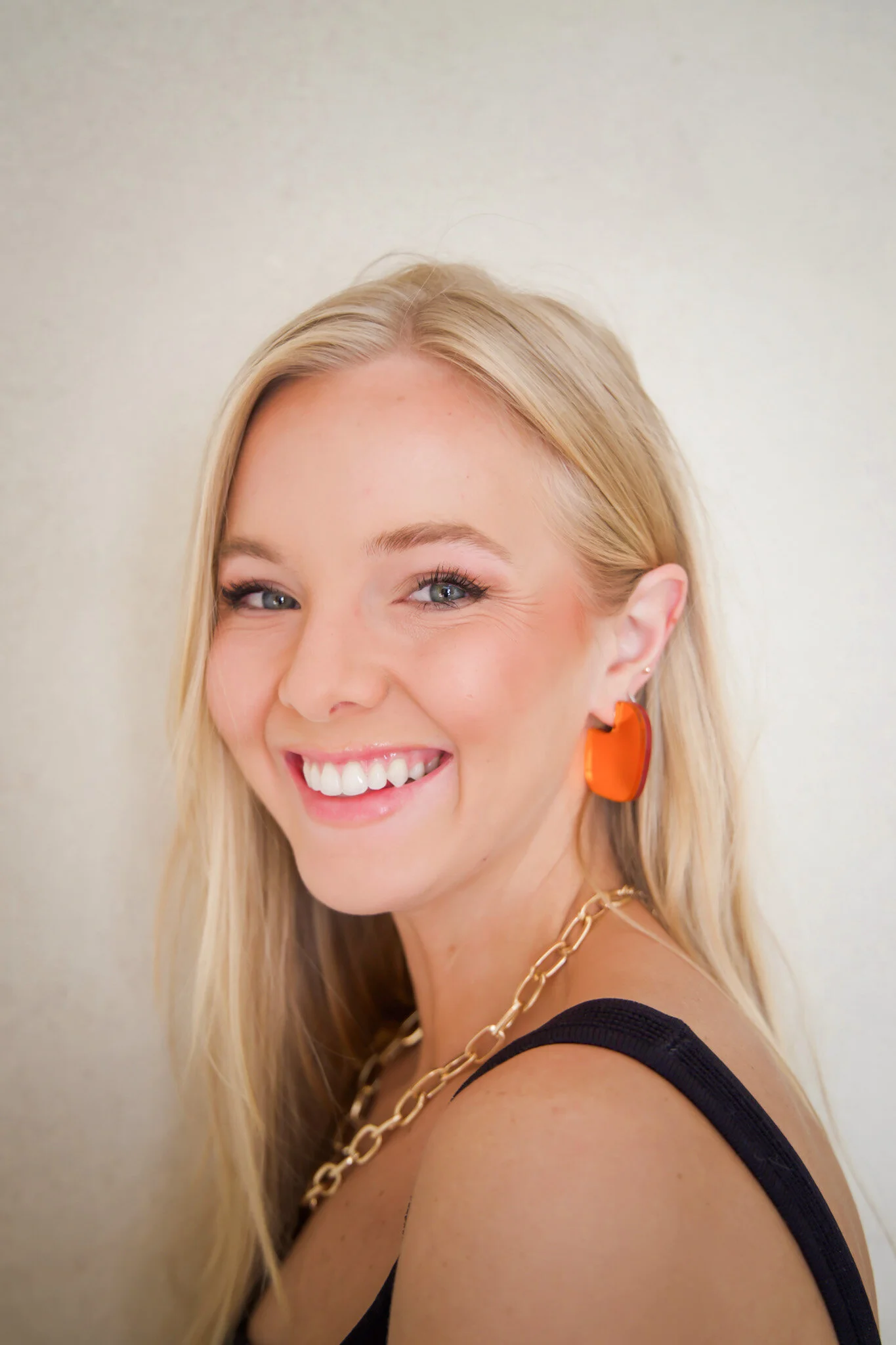 8CAEB20D-D4C6-4339-A90B-E8740093F946