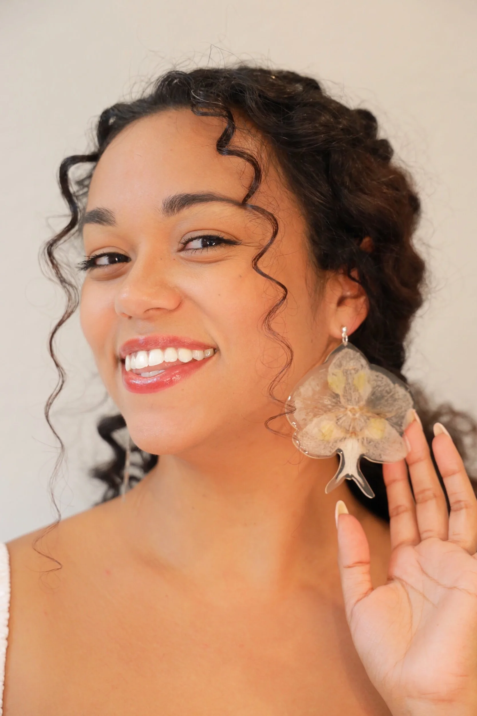 BBFB27A2-4840-4438-AC67-A767F7D14A7D