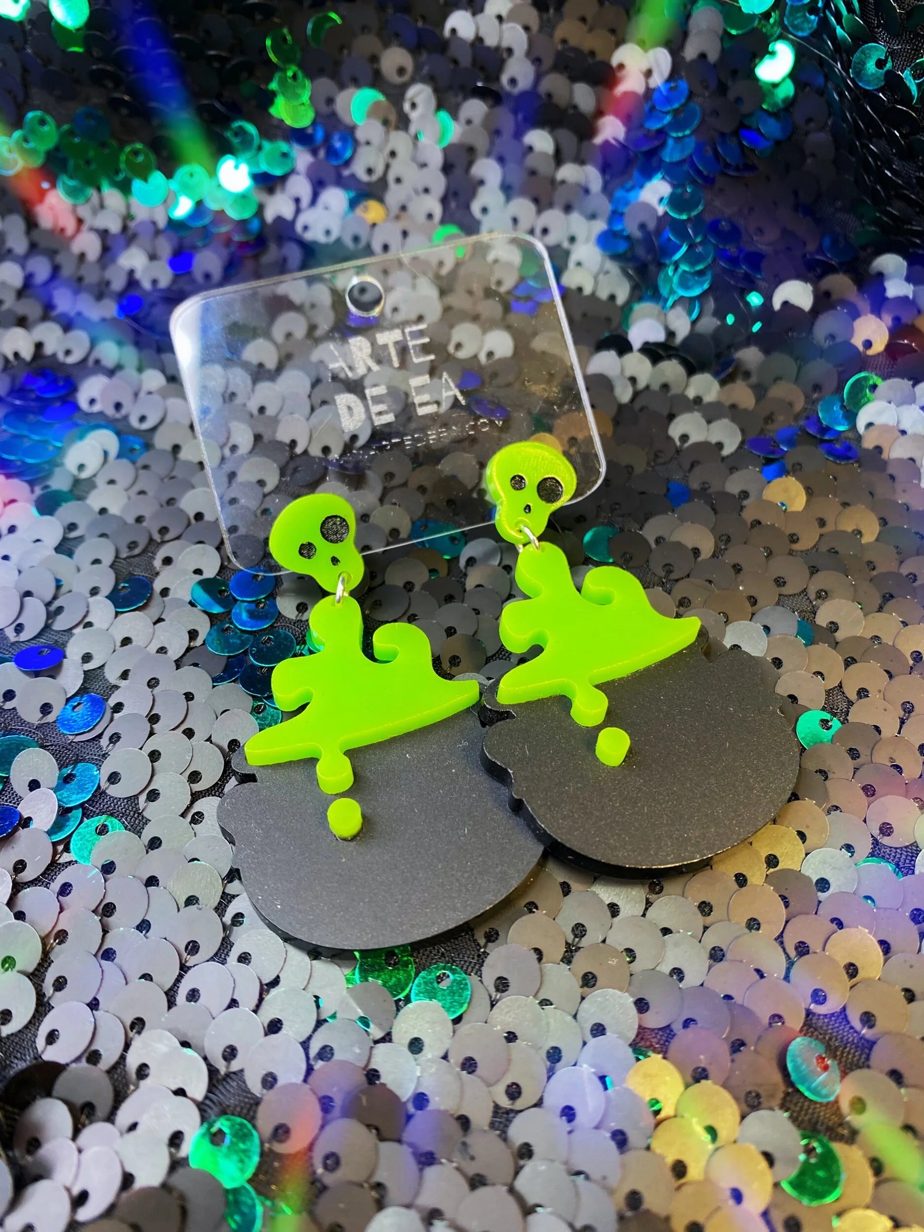 6DABBB8A-9672-430F-AC59-C0609B575956