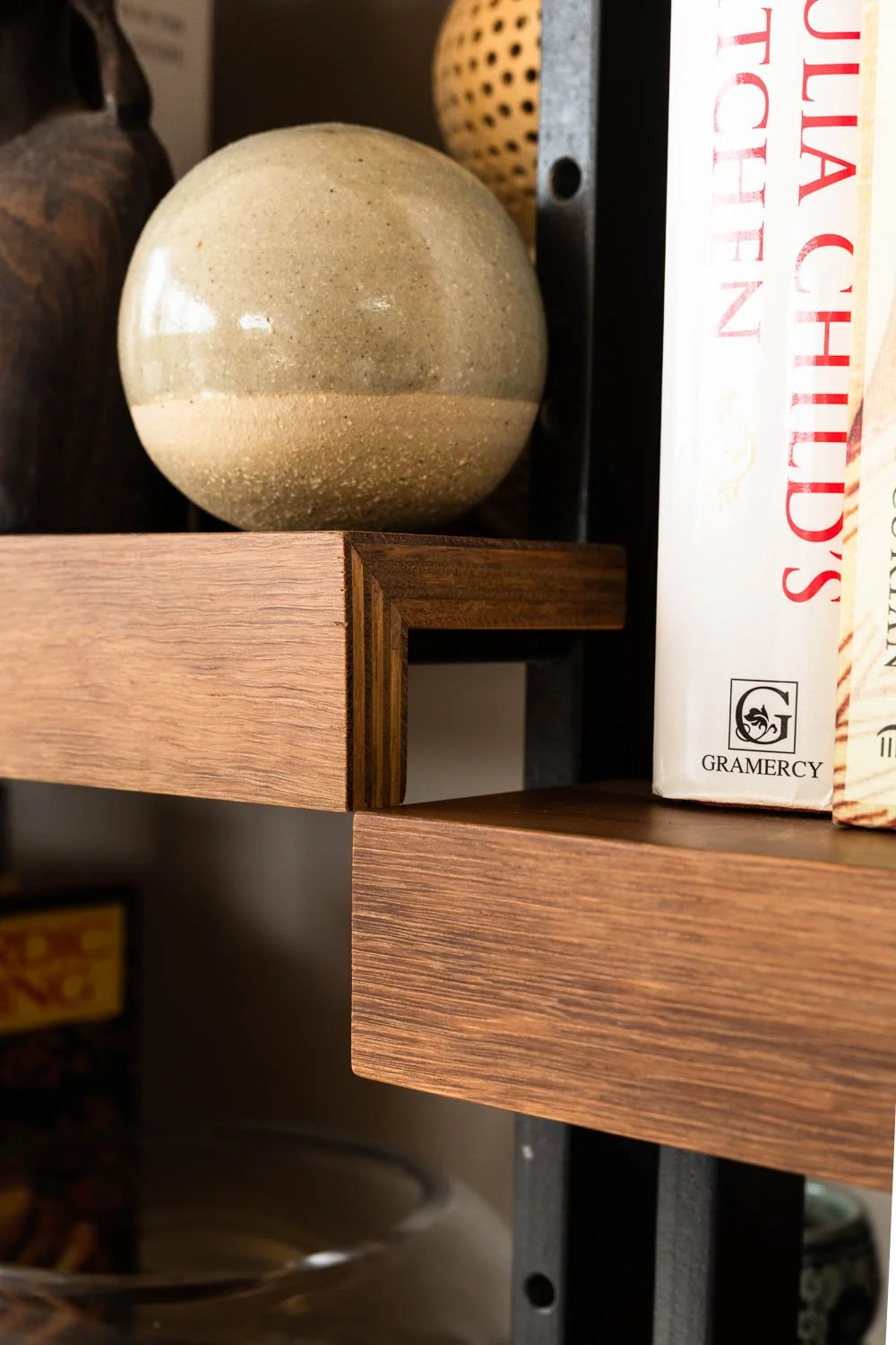 20200919_Oscar-Shelves_026_WEB.jpg
