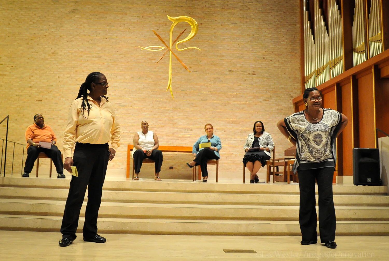 Selina performs with Denise McFarlan at a CCF graduation