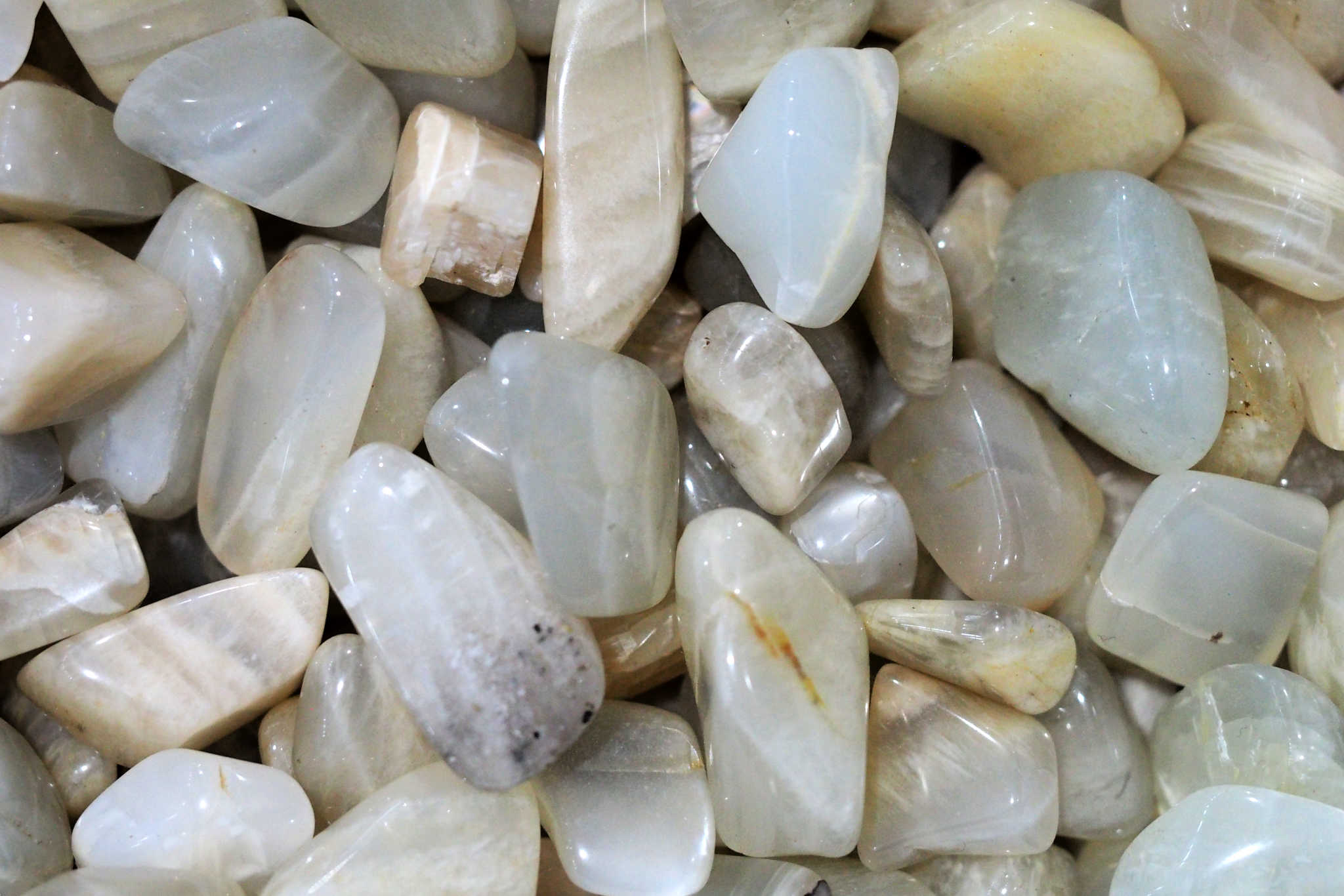 Moonstone_a.jpg