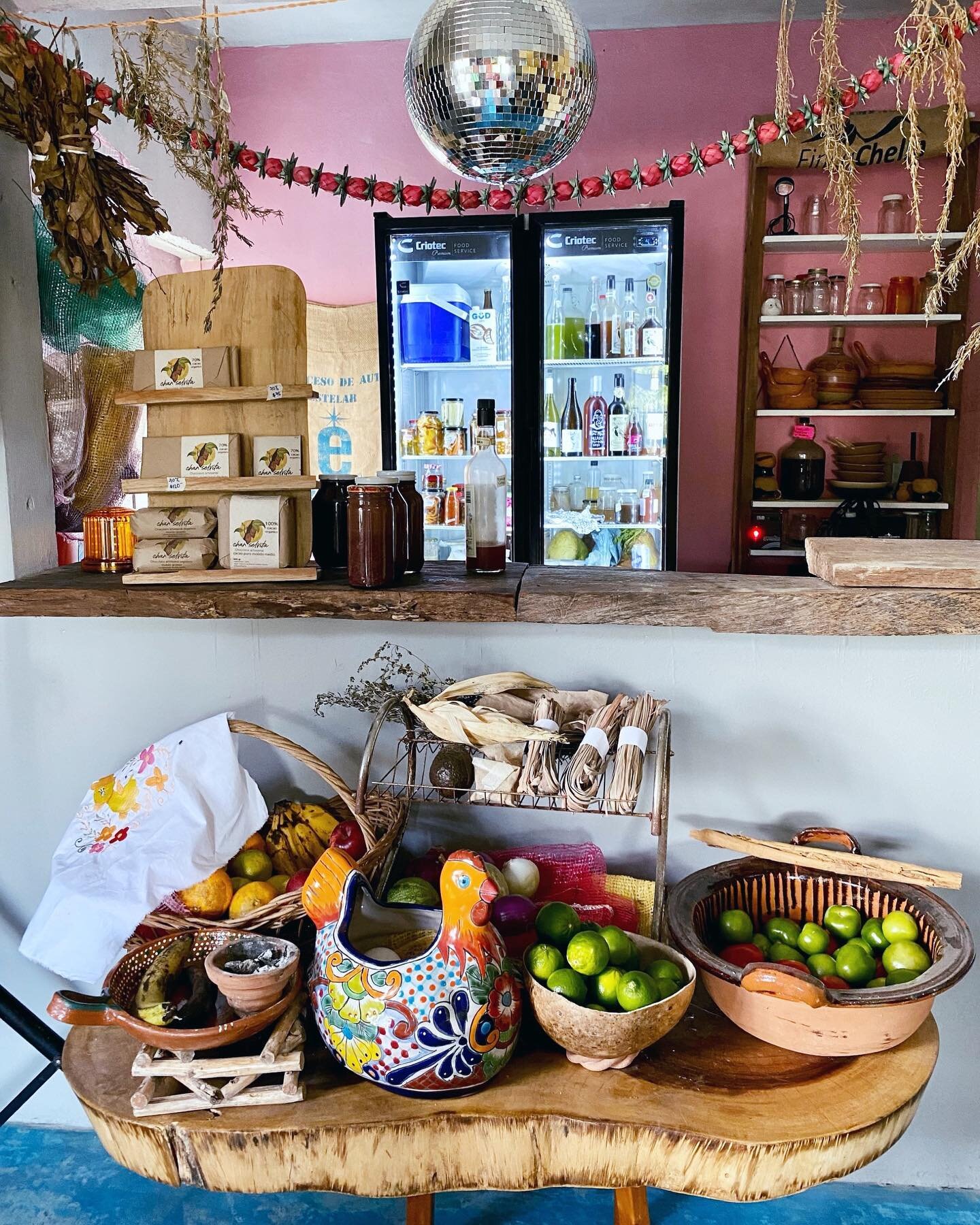 Attention foodies 🌮 At @_reci_proco_ you can get a taste of authentic Mexican food. The little restaurant is a hidden gem in the La Veleta neighborhood gem 💎 It&rsquo;s lovely vintage decoration and familiar vibe makes this place to one of my absol