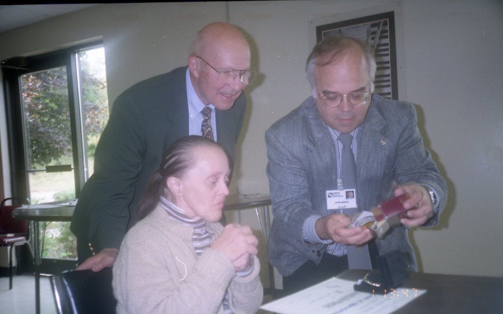  Marian Pinski, Gene O'Neil, and Lyth Hartz in 1997. 