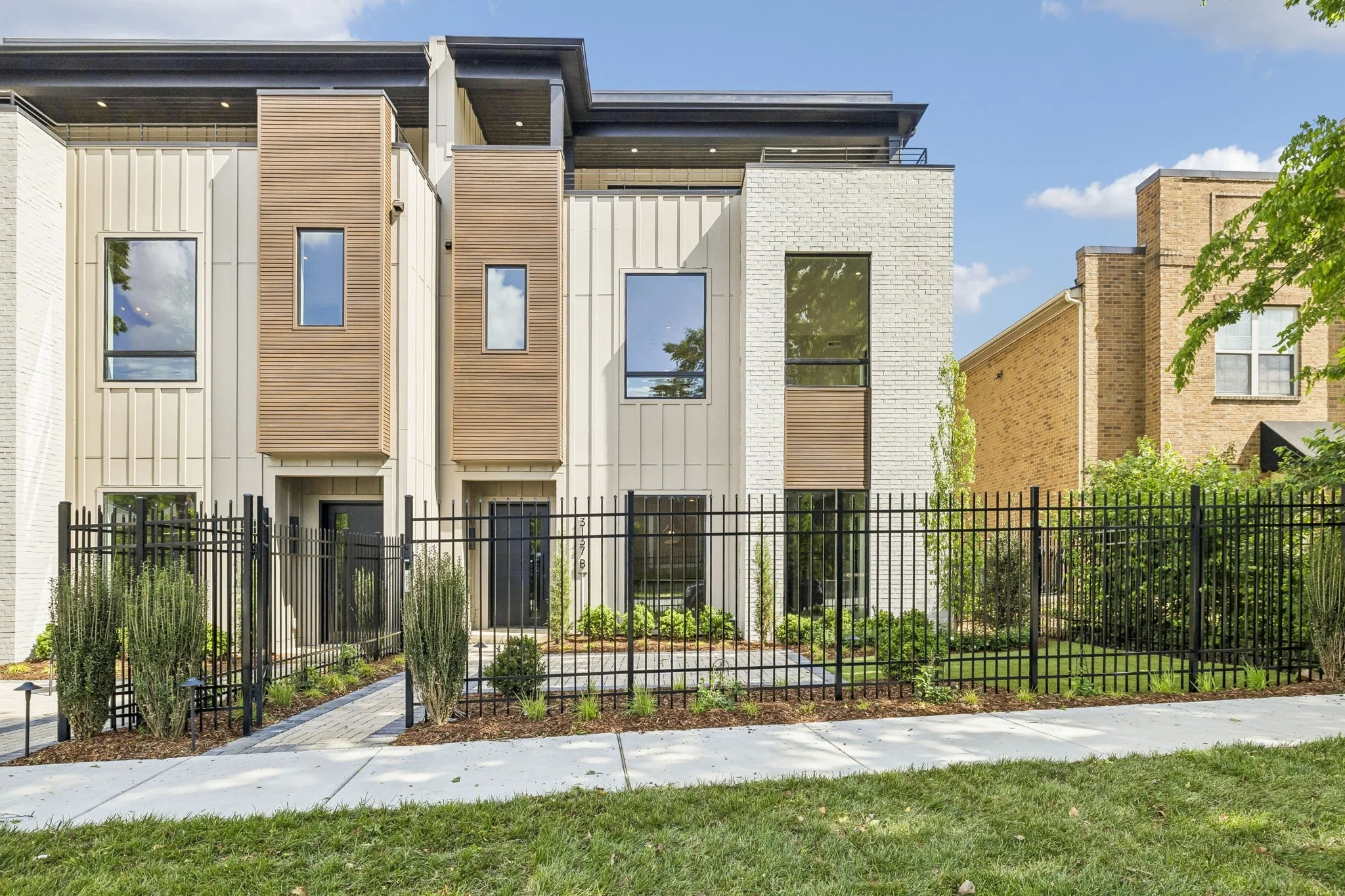 10-3137 Long Blvd Unit B - 010.JPG