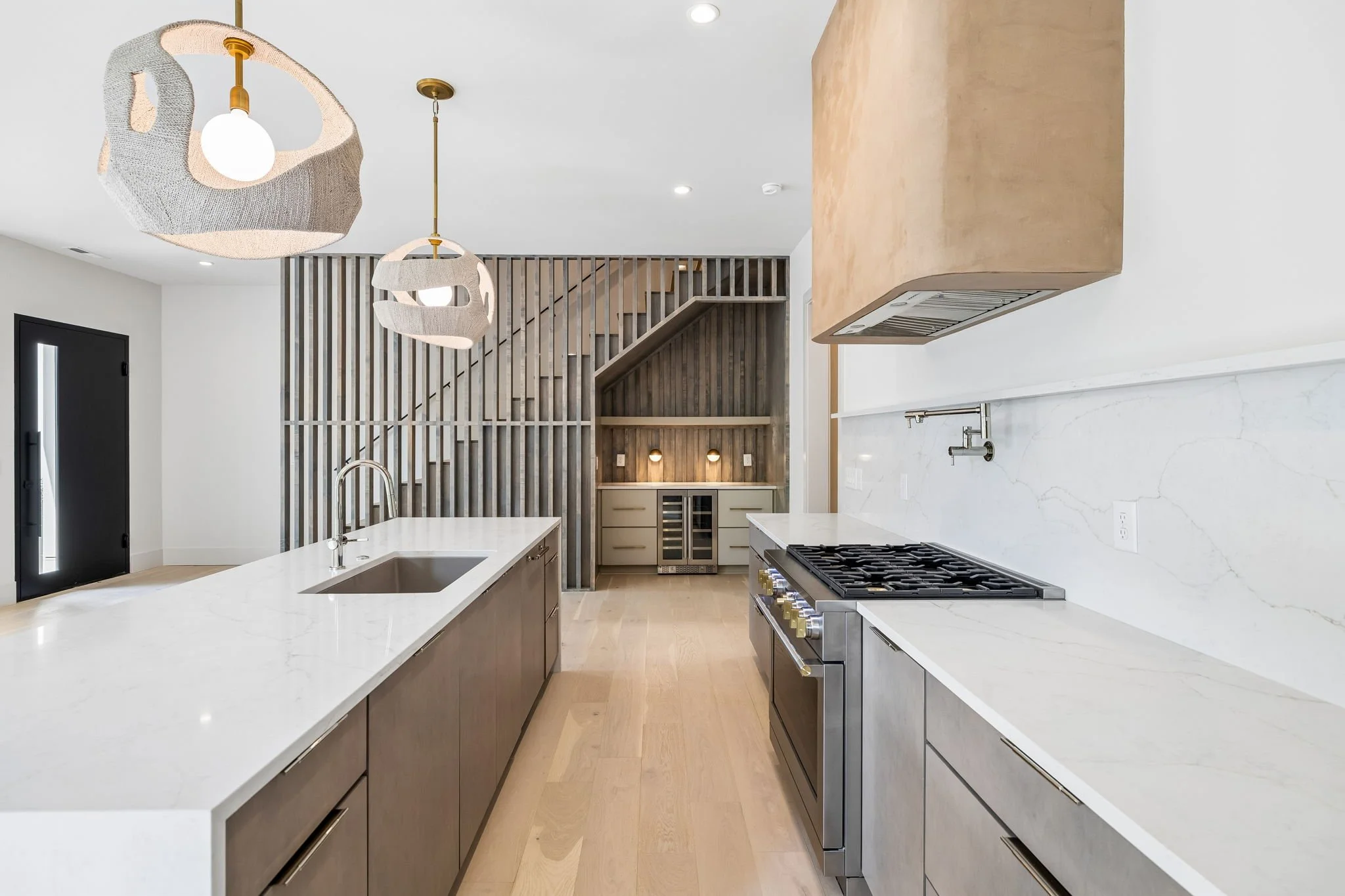 26-3137 Long Blvd Unit B - 026.JPG